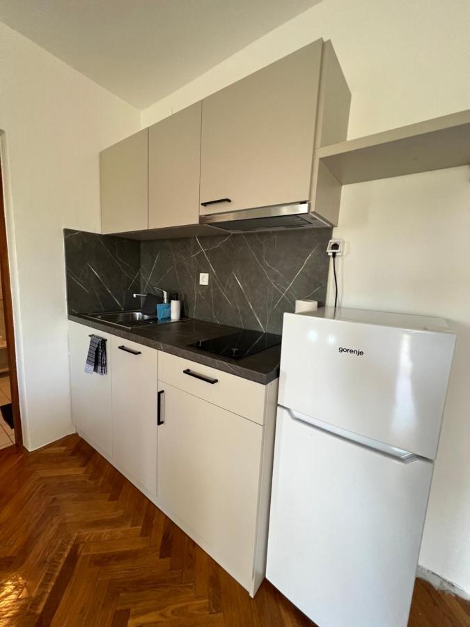 Apartments Antolkovic อูกล์ยัน ภายนอก รูปภาพ